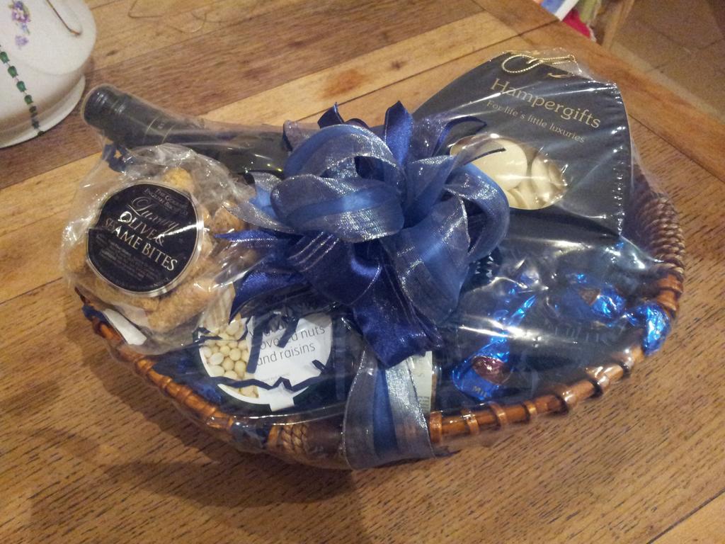 RatherFDesign's tweet image. Thanks for the hamper for best in custmor service Sonny! I'm drinking the wine as I tweet! #SussexPages @SussexPages