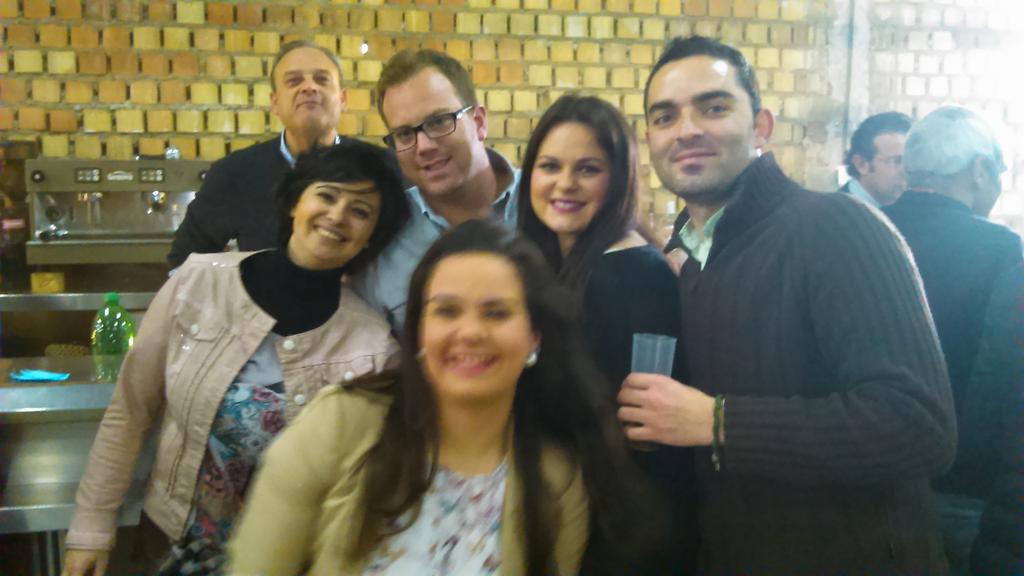 Barit0nus's tweet photo. @JJclavij @DavidPalomo26 @yolandacruzb @Jenitorijeniti @Acatepawer #RondaDeCubatas http://t.co/Xo5gJKS4KK