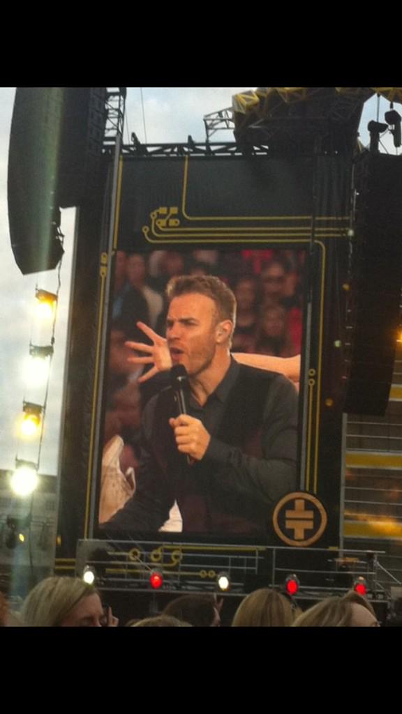 <a href="/GaryBarlow/">Gary Barlow</a> oooooh yeah you beaut!!!! Come sing at EILOS wedding xxxxx