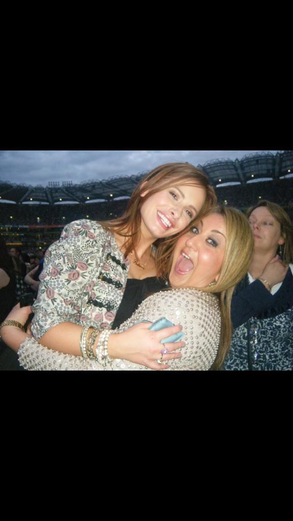 <a href="/GaryBarlow/">Gary Barlow</a>  Gaz!!! How could you refuse this gorgeous lil munchkin???? Oh just make our dreams come true!