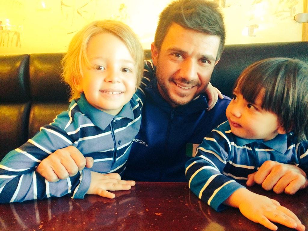SelmaGhezali's tweet photo. In love with my three boyz ;) @Bashar_ghazawi @ZaynGhazawi @TaymGhazawi http://t.co/YTY5qCMtvm