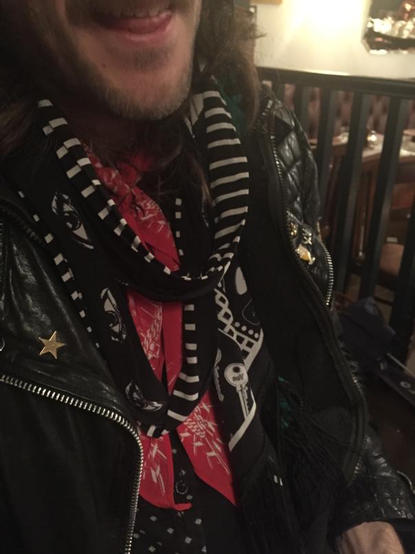 Having lunch with @timrockins who thinks you can wear scarves more than one way