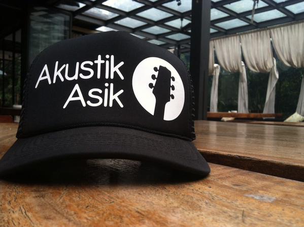 sandisk_90's tweet photo. Akustik malam ini http://t.co/p7aNx8A9Sh