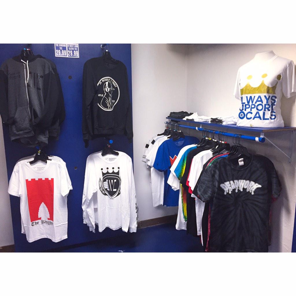 deadworkco's tweet photo. •| Looks like deadwork finally found its spot in @theloopkc 👌|• #supportyourlocals #deadworkco #theloopkc http://t.co/YMD6T4ZoaC