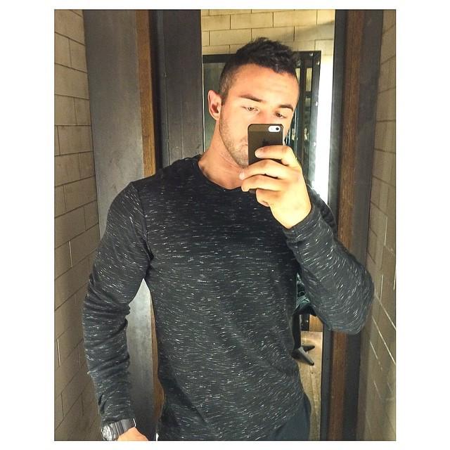 JamesEllisPT's tweet photo. It's January. It's cold. I'm not very shredded anymore. Better start wearing more clothes. #AllSaints #JanuarySal... http://t.co/gBpC545HGz