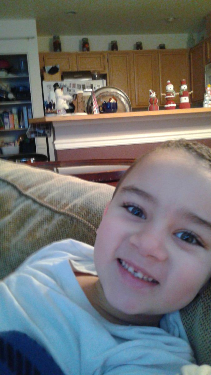 How do I always end up watching spongebob?  Oh wait that's right, it's because of this guy. #sleepoverswithauntie