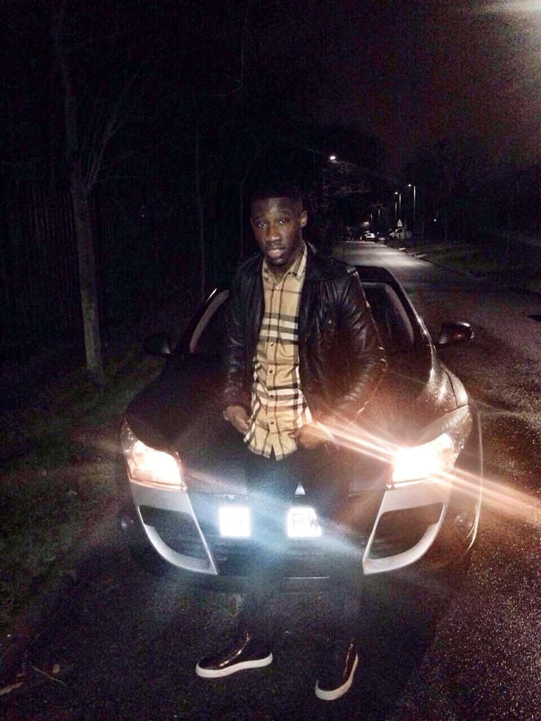 DwusuCEO's tweet photo. Happy New Year. Still Gone Till I'm Richer✌️ http://t.co/sgmbltUHsy