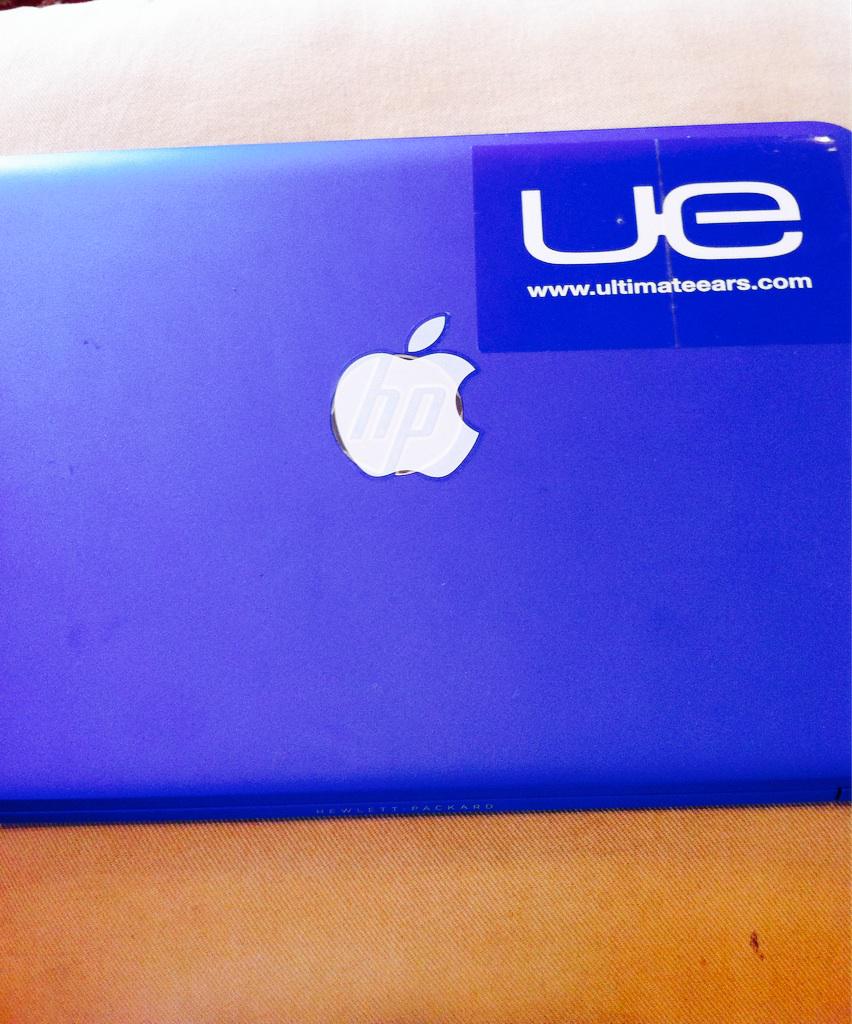 jono_spear's tweet photo. Seems legit, right? #Applesticker http://t.co/YaubG67axB