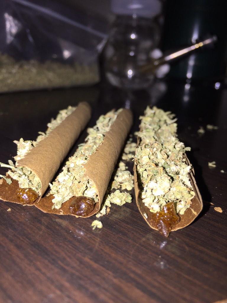 yehmama23's tweet photo. #twax #twaxGang #Shatter @TWAXGanG http://t.co/lKOjfQrNA3