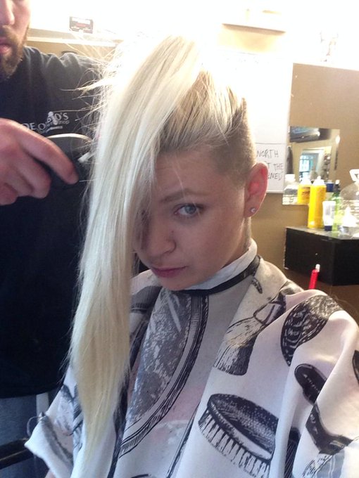 #haircut #mohawk http://t.co/OLeU2YBQQp<a href="/tag/haircut"class="tags">#haircut</a><a href="/tag/mohawk"class="tags">#mohawk</a>