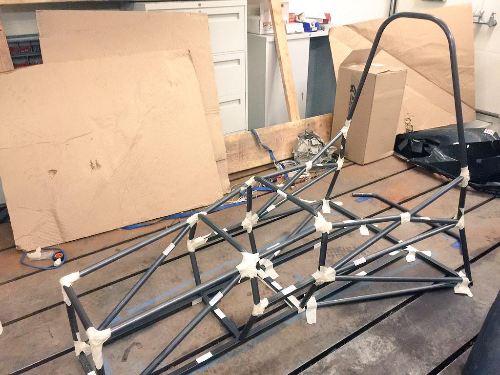 Gvsu_FormulaSAE's tweet photo. We're starting our new year right!! #wheels #frame #progress #formulasae #gvracing #letsgo http://t.co/kC03fKmToF