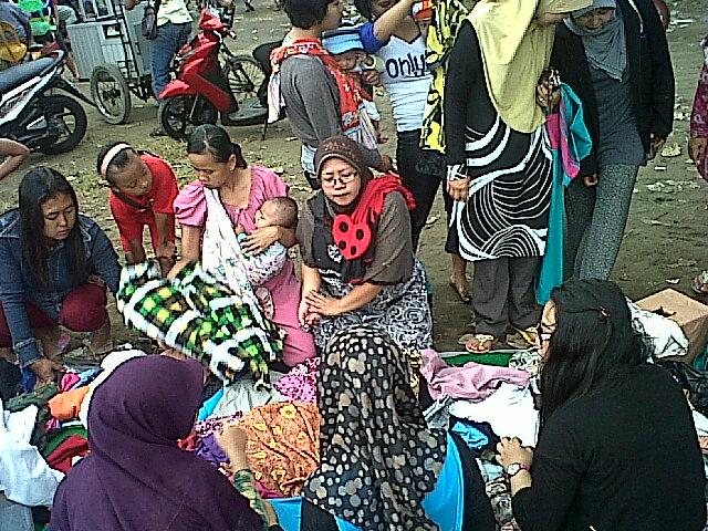 And Now <a href="/TBCILACAP/">TBCILACAP</a> buka stand di teluk penyu yah.. Jam 06.30 - 10.00 wib bismillah semoga berkah :)