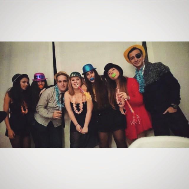 Tina_Comadevall's tweet photo. HELLO 2015! @judh22 @JordiPuigde @Marta2809 @mikel_2295 @Cris_amorosC @Gemmaferrer14 http://t.co/T66iTOuw6g