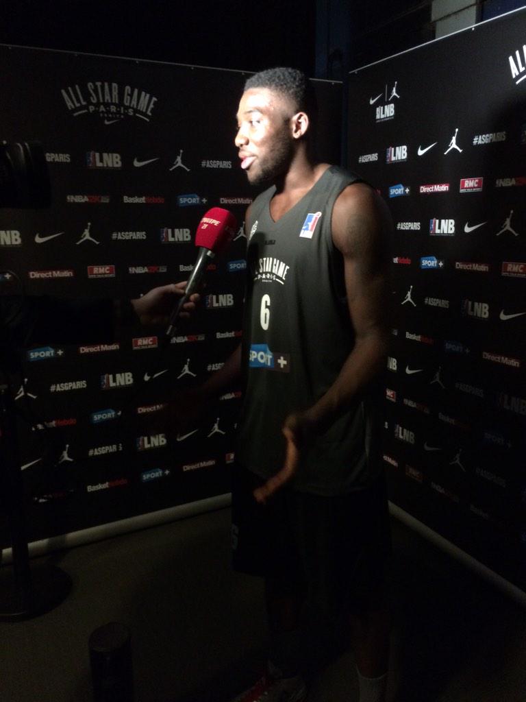 G_Millon1982's tweet photo. Un homme à suivre bientôt sur @lequipe21 #Prolongations @yakubaouattara #ASGPARIS #concoursdedunk @CacheraPH http://t.co/CzXdqZyamu
