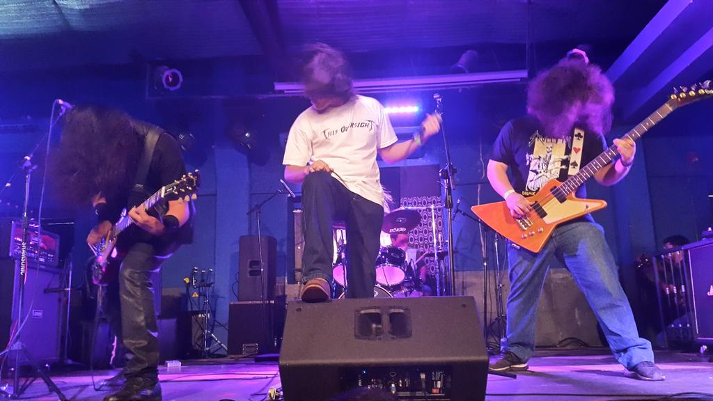 . <a href="/ThisOversightPy/">This Oversight</a> abriendo el #MarkusFest3 en <a href="/koptown1/">Kop Town</a> lml
