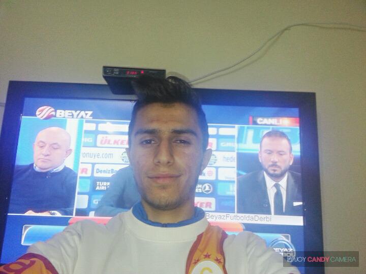 kdere122's tweet photo. #BeyazFutboldaDerbi    

2-1 ASLANIM ALIR Ertem abi Sinan Engine Saygilar :)
Ailecek seyrediyoruz http://t.co/Alkqp2txOt