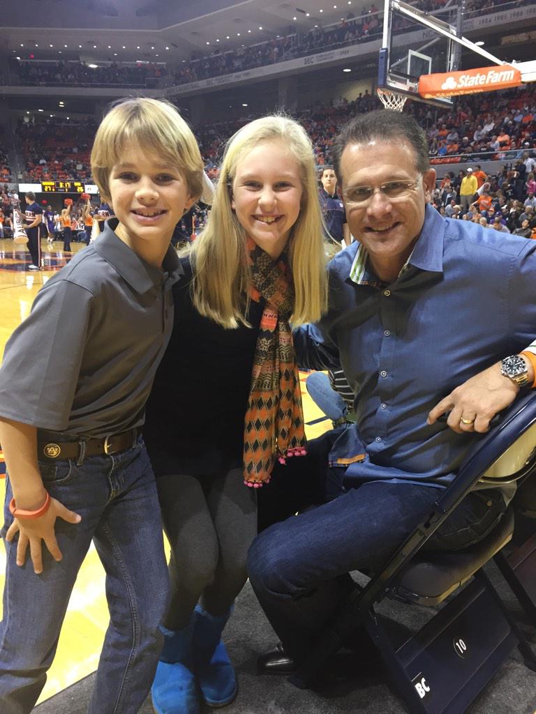 asmcghee's tweet photo. #gus #wareagle http://t.co/8zlDw82VyM