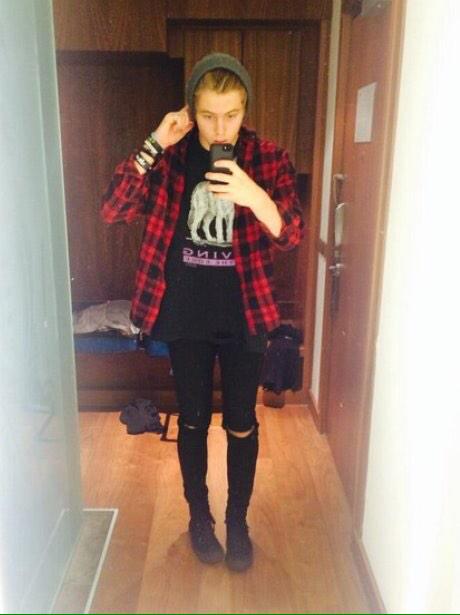 H-Hi I'm L-Lucas...I'm v-very bad at m-math...Rt? C-Can someone tutor m-me?