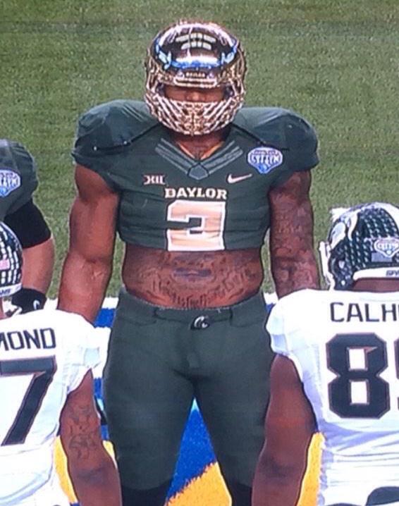 JusticeWillett's tweet photo. Taylor Swift—We are never ever getting back together.

Shawn Oakman—Pick you up at 8.

Swift—♫ You belong w/ me. ♫ http://t.co/461ZuspNnX