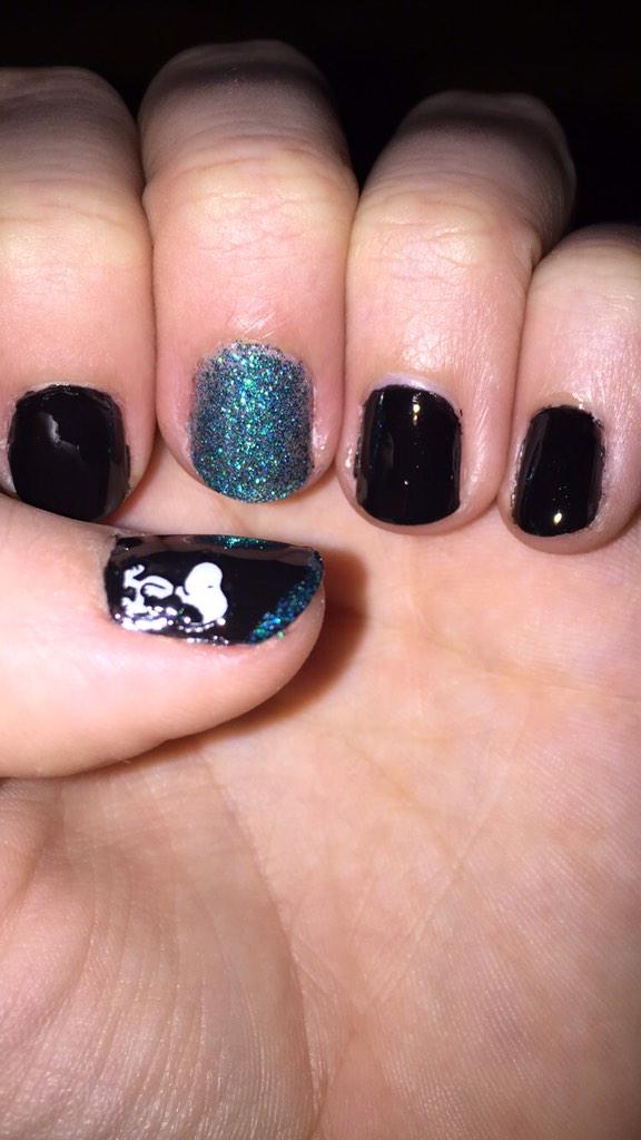 octopusgarden21's tweet image. #snoopynail #peanuts #opicollection