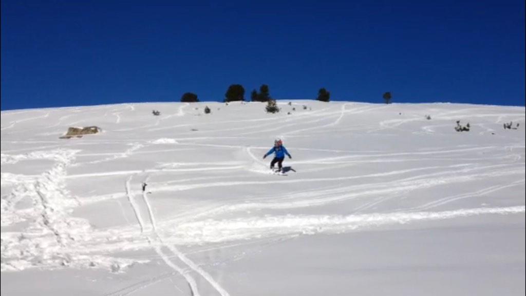 mfalcesvalle's tweet photo. #powsurf #Baqueira #grassroots powsurf #bindingfree. First line on a powsurf at Baqueira Beret Resort (Spain) http://t.co/e7Tt2PwVlc
