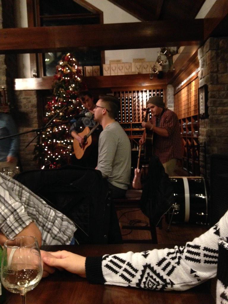 Rianna_5's tweet photo. It's about time @LoganWF13 sings !! 😍😍 #WickedPeace http://t.co/edAqOkmsV2