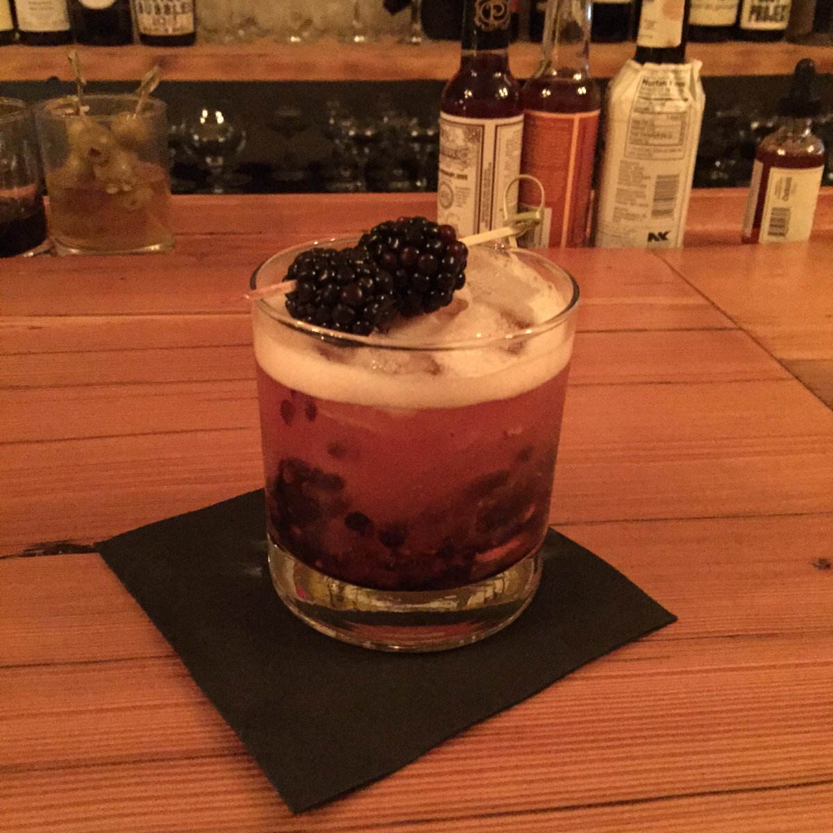 Travel Bar tweet media