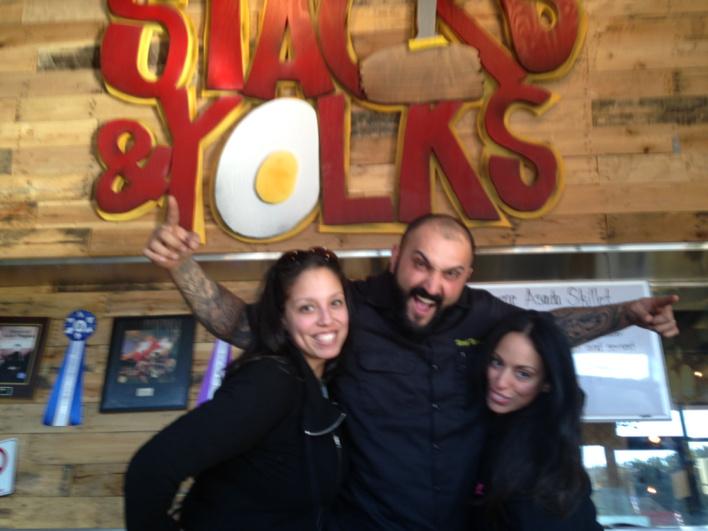 GetawayGirlLiza's tweet photo. #BeastModeBreakfast with @GetawayGirlRach &amp; @bigbearlaws at @StacksandYolks!  Come Get Some! http://t.co/dYSM8pNnP9