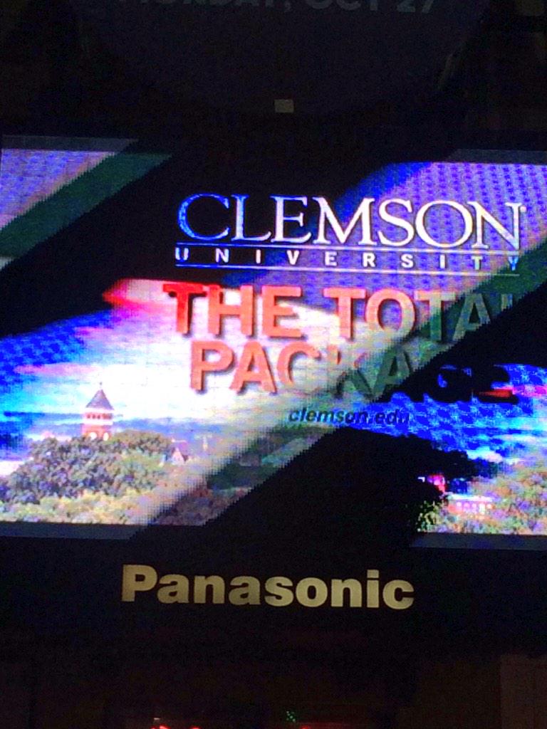 TimToddSC's tweet image. New year in New York! #CUonTimesSquare