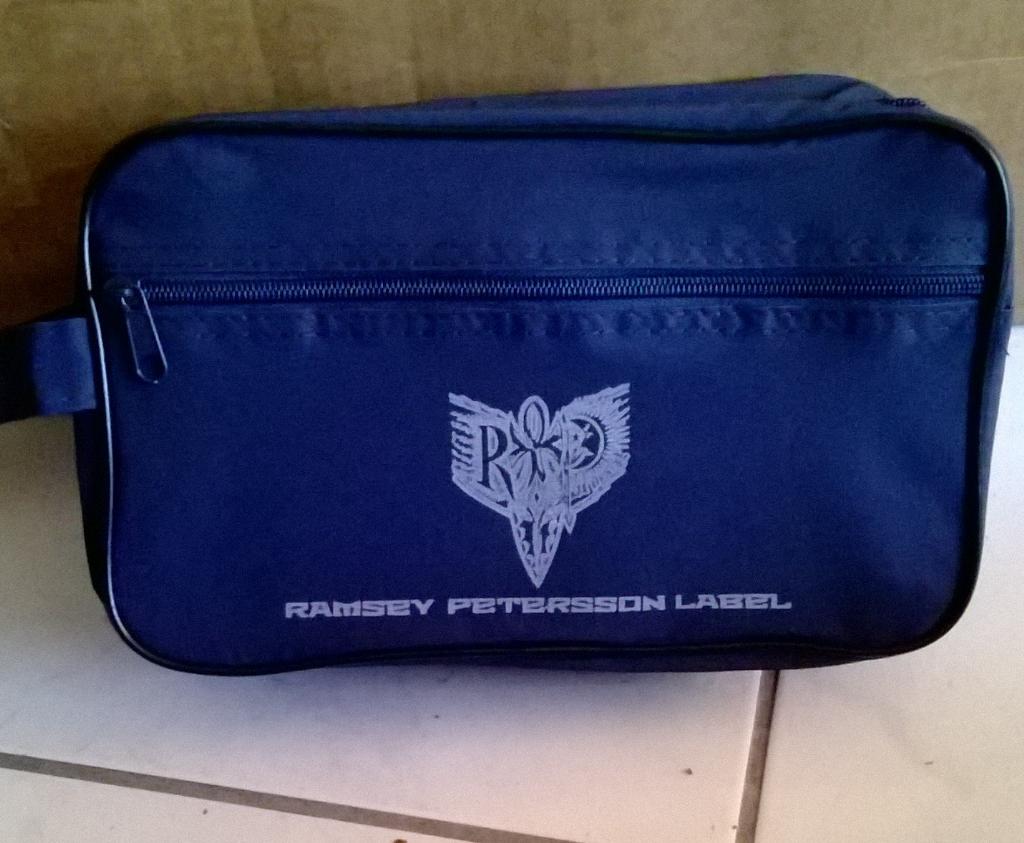 RamseyPetersson's tweet photo. Super Excited these babies will be at #GoldenGlobes #swaggivesback #Fashion #RPLabel #Wallets http://t.co/LSTc6ZhUqh