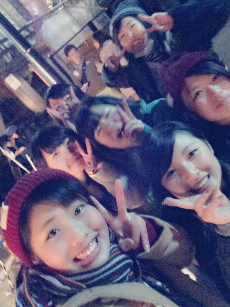 HNMYK1's tweet photo. だいぶ前のこと。
始めは、２人やったけど途中から熊北ガールと合致して楽しかった😏✌
帰ったのん５時ぐらいやったけど😝💧
2015年も仲良くしよねん😊💗 http://t.co/pqUVtXeMJy