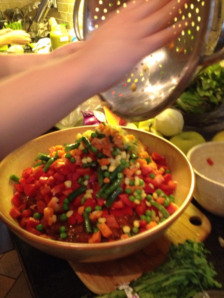 Forerunner5556's tweet image. Healthy eating at my daughters #collardwraps #StLawrenceMarket #Toronto #21DayDetox starts tomorrow!