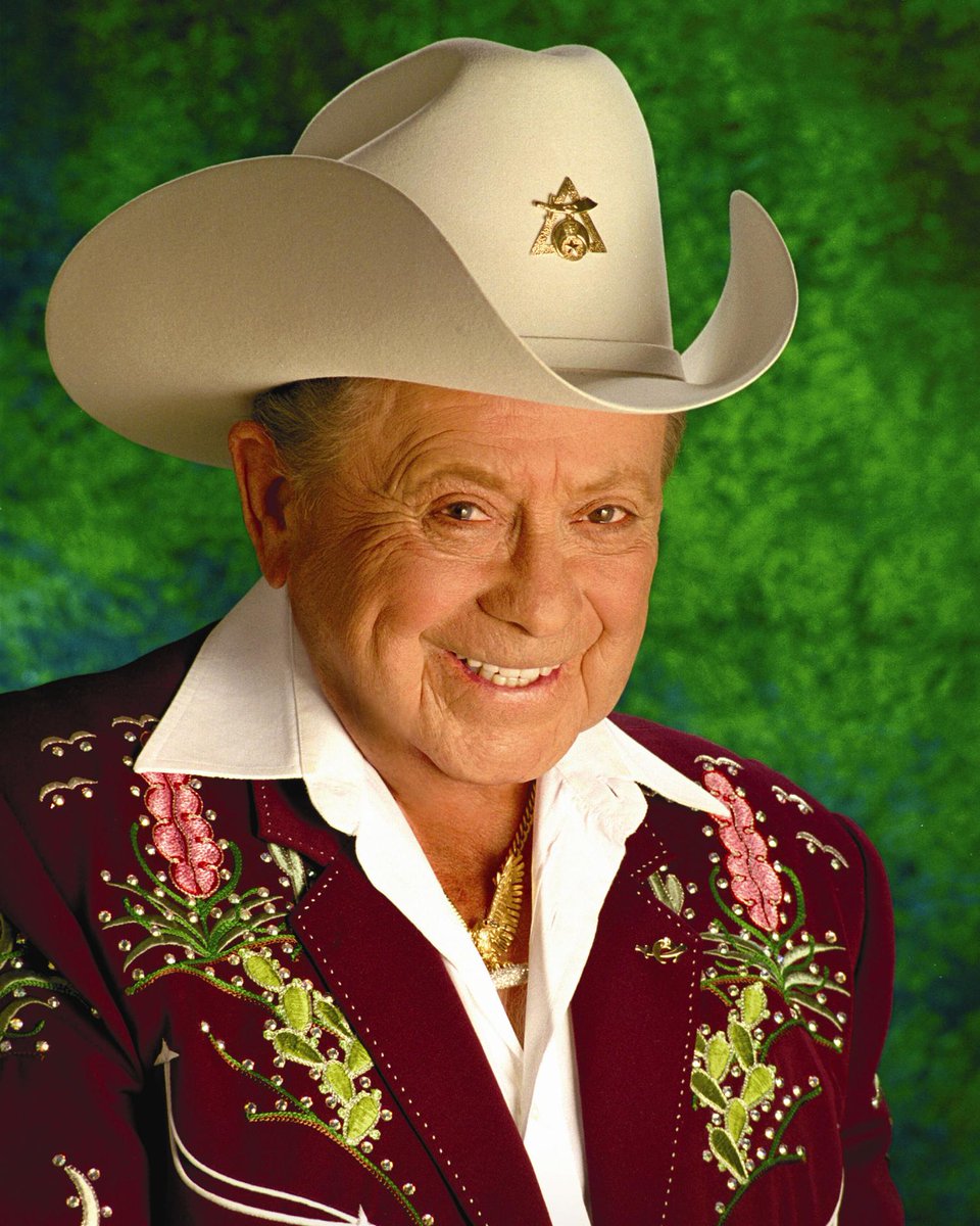 Tennessean's tweet image. Funeral arrangements set for #LilJimDickens: 
 tnne.ws/147pEZU