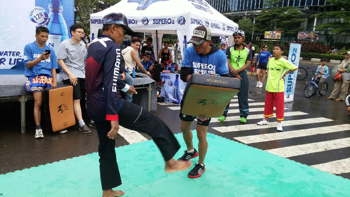 CampDavidID's tweet photo. Drill challenge with SuperO2! #campdavidsupero2cfd http://t.co/Y5KdKFzpvd