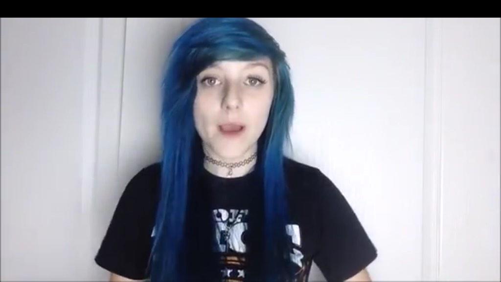 ErinStevenson65's tweet photo. @AlexD0rame the video froze like dis XD :3 http://t.co/xG0hgJSeUq