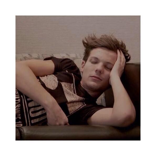 larryrpgla3's tweet photo. bonne nuit http://t.co/MGKdB5fxdY