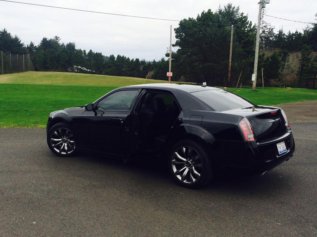 oregonblack's tweet photo. #lol #blackcarservice #oregoncoast http://t.co/3C0juwULax