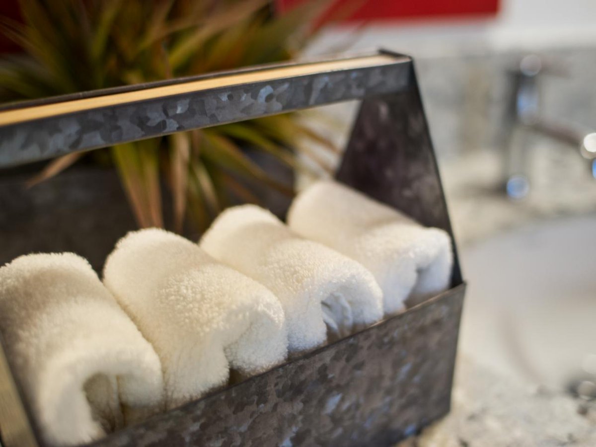 7 stylish ways to store bathroom essentials--> hg.tv/29tt3