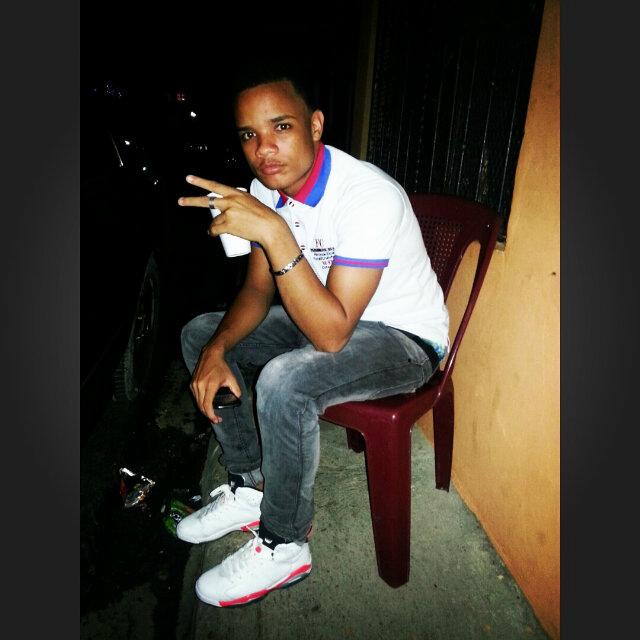 ♔ IG: JohnnyJairo_✱ (@lababita_) on Twitter photo 