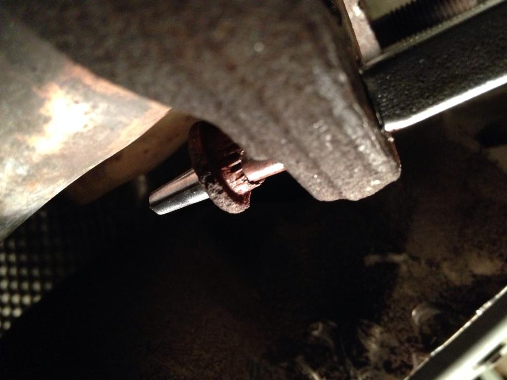 s_rjames's tweet photo. Broken bolt:(1)cut off flush(2)center punch(3)drill through big as i can(4)use punch&amp;hammer-worked like a charm! http://t.co/w3J38zAT6k