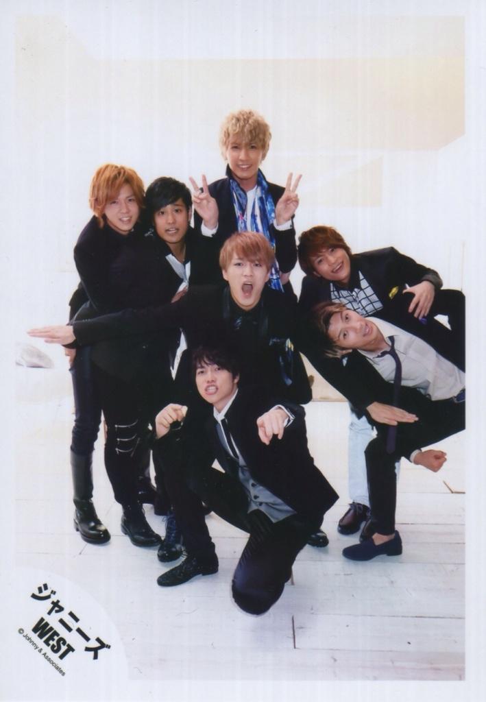 fujiiiiiiiwa's tweet photo. 【1/2 新写真 スキャン】ジャニーズWEST 集合 http://t.co/A7bKikmA8H
