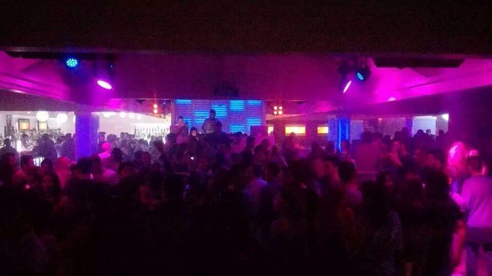 KKlass_'s tweet photo. ❖ K-KLASS // NEW YEARS WEEK END
Primo sabato dell'anno, partenza col botto!
#saturdaynight #kklass #MusicIsLife #2015 http://t.co/UsA1UUh1O5