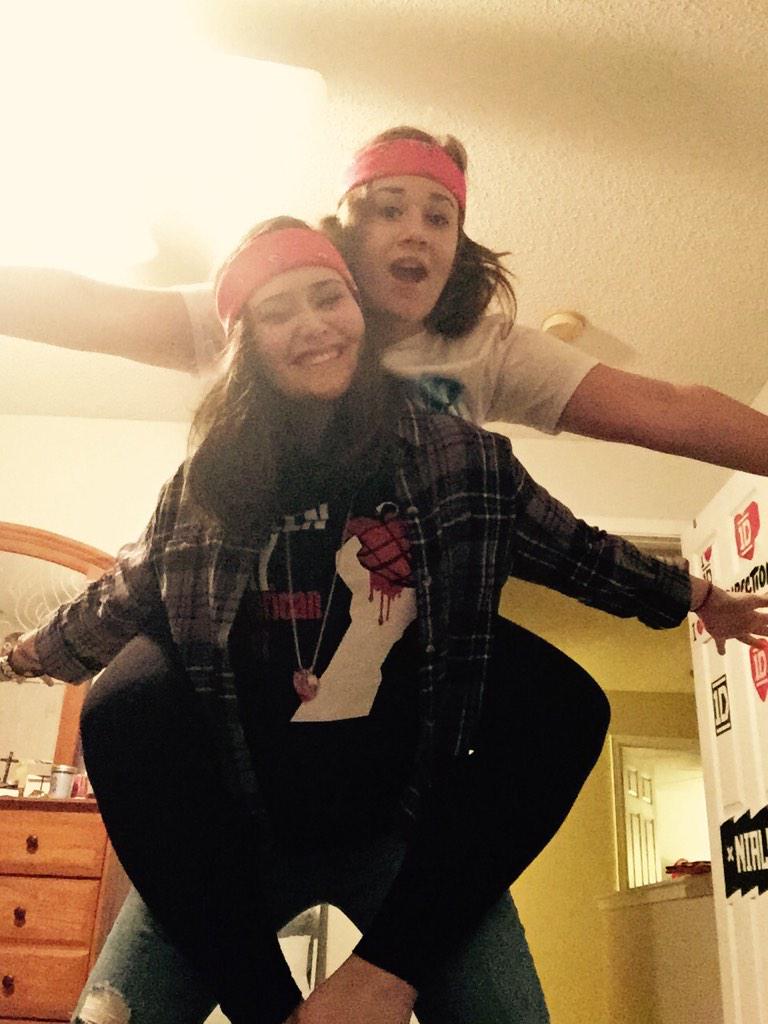 AshyboosBabe's tweet photo. Mashton at its best! http://t.co/ff866zlYCu