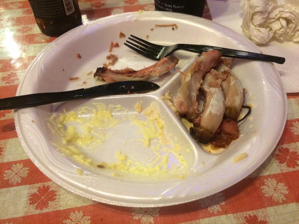 ThePrimalClan's tweet photo. Meat sweats- best part of the BBQ ride! @mikethreadgould @SandyLJoseph @JakeNorthPhoto @MichelleMac75 @jamie_chief http://t.co/KfX7bPdlKY