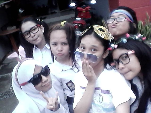 Miss youu geng (with <a href="/kikiwardhani/">viqri wardani</a> <a href="/AlyadeliiaA/">Alya</a> <a href="/AndiFeby1/">Andi Feby</a> helmi) ♥♥♥♥
