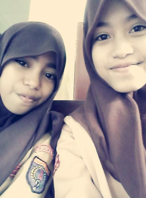 Lala_bry8's tweet photo. With Resky http://t.co/KVIlVdEWdB