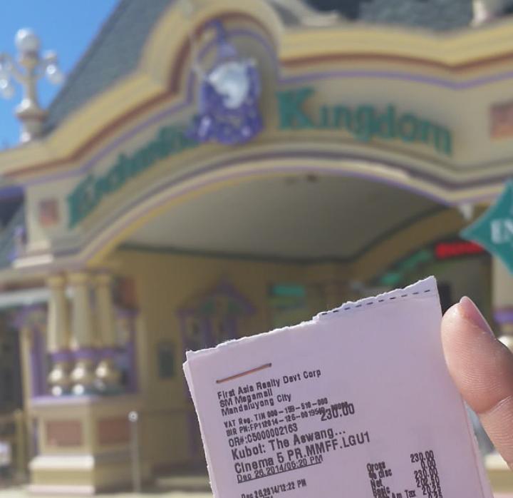 KubotMovie's tweet photo. Make the most out of the holidays at @EK_Philippines! 20% off on Regular Day Pass when you present your #Kubot tix! http://t.co/NDosb1j4dn