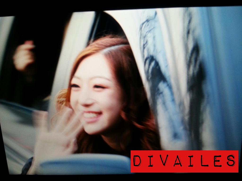 B6f5F98CAAERWlh.jpg:large