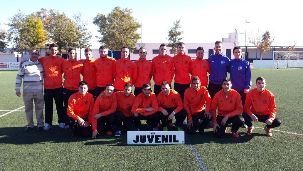vicentgadea's tweet photo. Juvenil Carlet EMF C.F. Comenzamos el año más motivados que nunca #cohesion #equipo #nevergiveup @NoticiesCarlet http://t.co/meBQ65fd3o