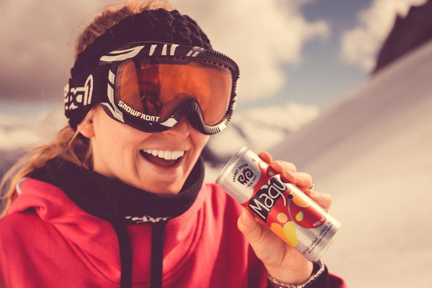 juerenner's tweet photo. TUX OPENING #photo @LordOfSnowFront #snow #snowfront #blonde #girl #mountainlove #nature #energydrink #model #sport http://t.co/MHbM7GbHvQ